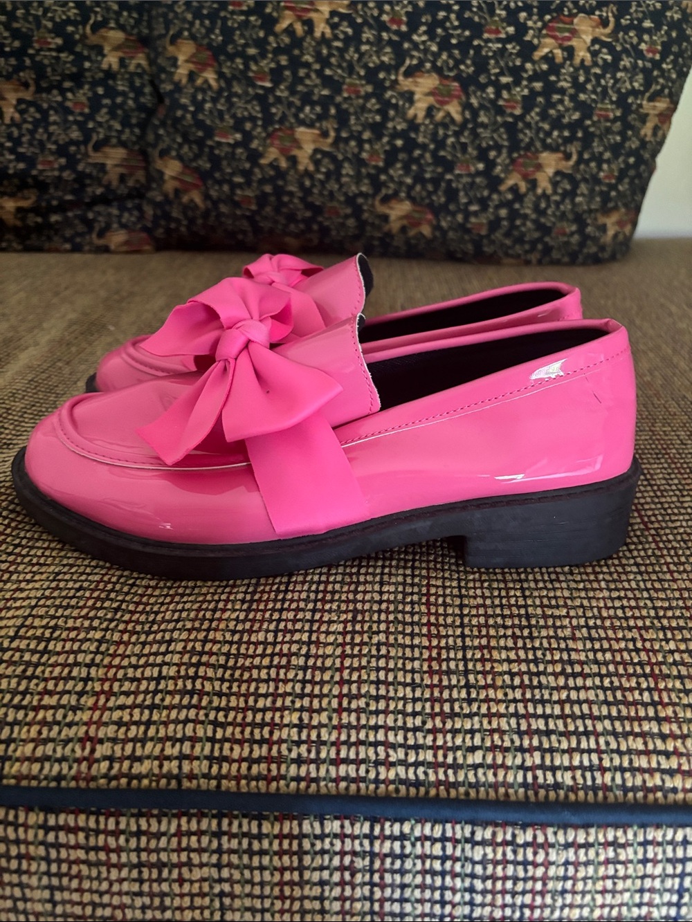 Aitaotain Bubblegum Pink Patent Bow Loafers - EU 40 / US Women's 9 - Picture 3 of 9